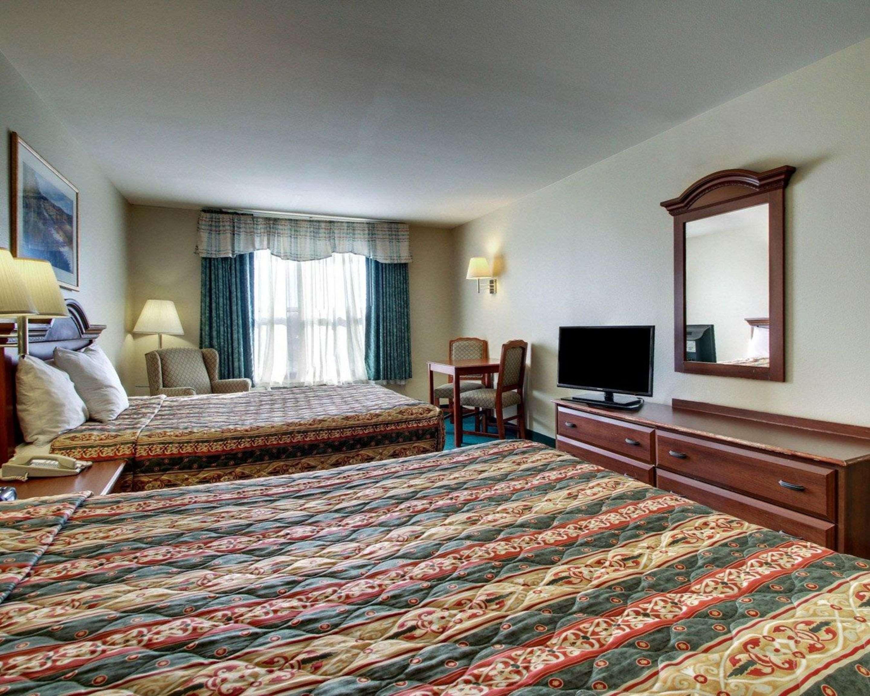 Econo Lodge Inn & Suites Flowood Dış mekan fotoğraf