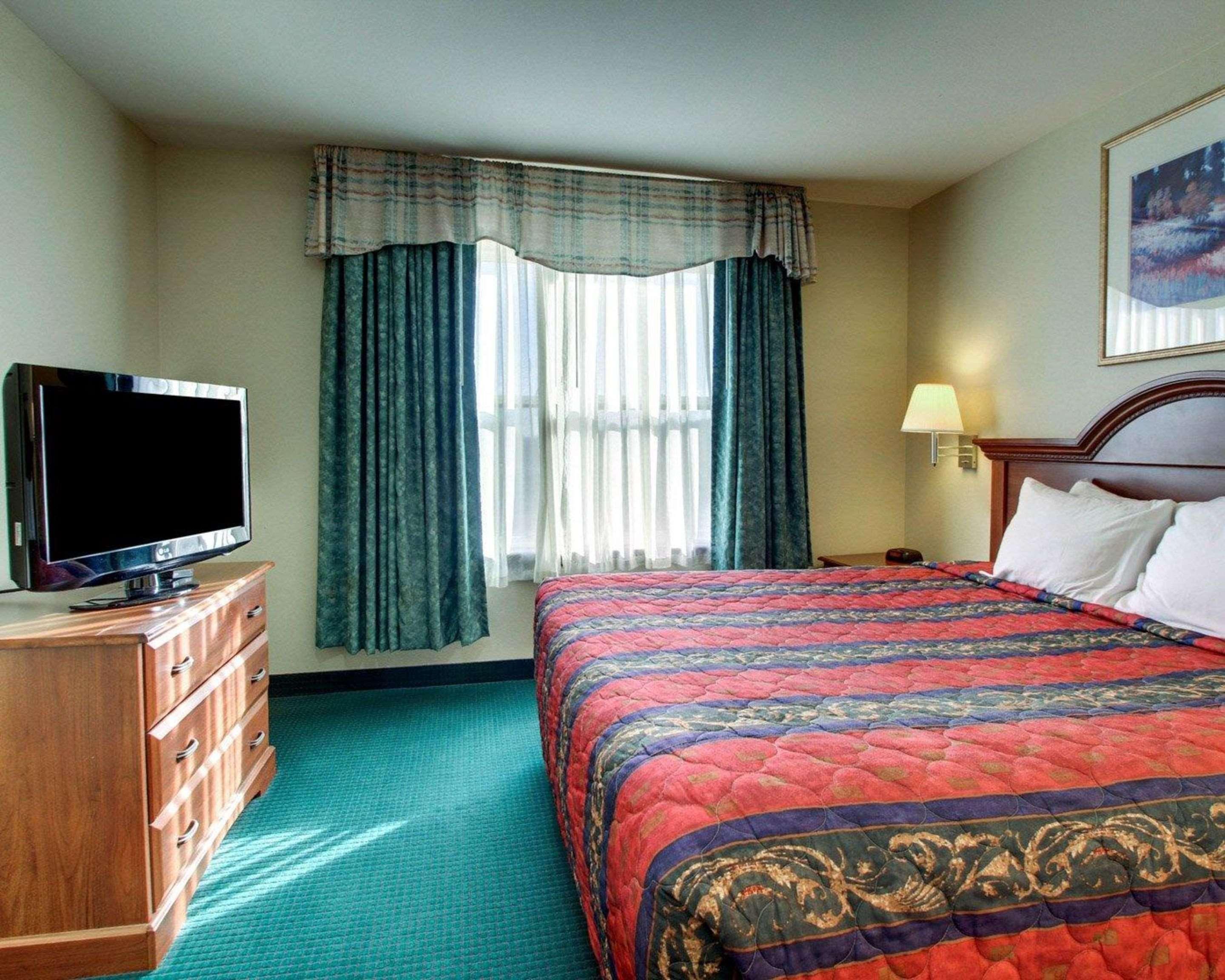 Econo Lodge Inn & Suites Flowood Dış mekan fotoğraf