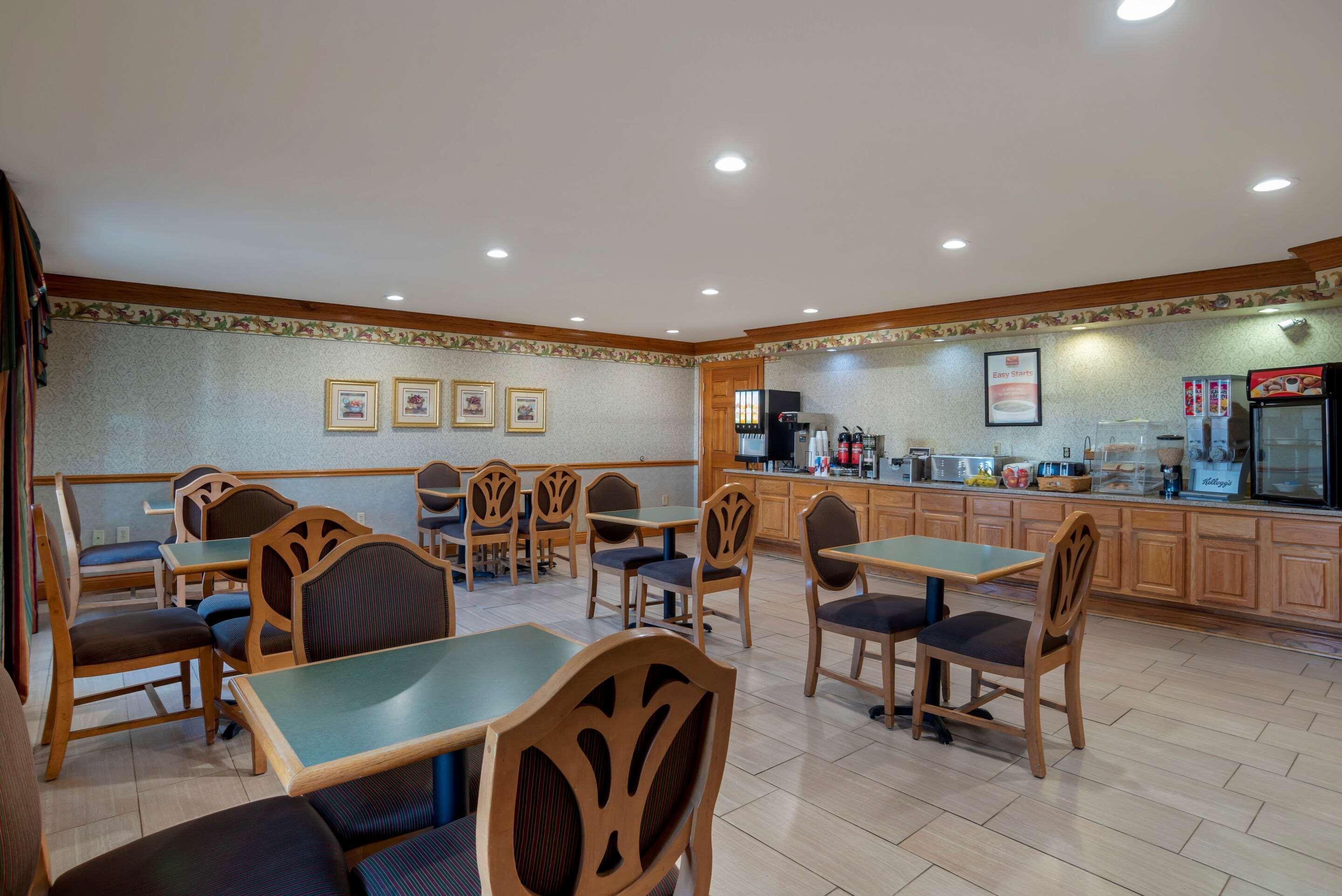 Econo Lodge Inn & Suites Flowood Dış mekan fotoğraf